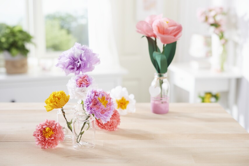 Blumen aus Seidenpapier - VBS Hobby