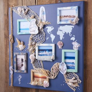 Maritime stretcher frame with holiday photos