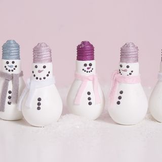 Snowmen from light bulbs