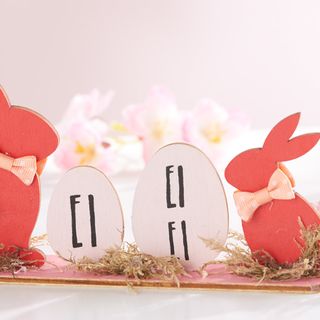 Easter bunny table decoration