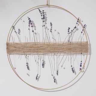 Dried flowers wall decoration
