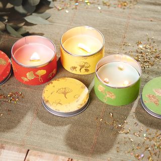 Organic wax candles with wooden wick