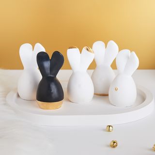 Bunny made from white and black Raysin