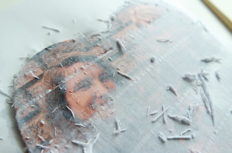 Muttertag: erste Papierschicht