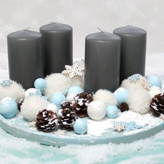 Candle plate in frosty colours
